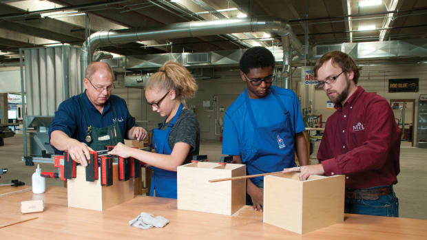 student-woodworkers-x1800px