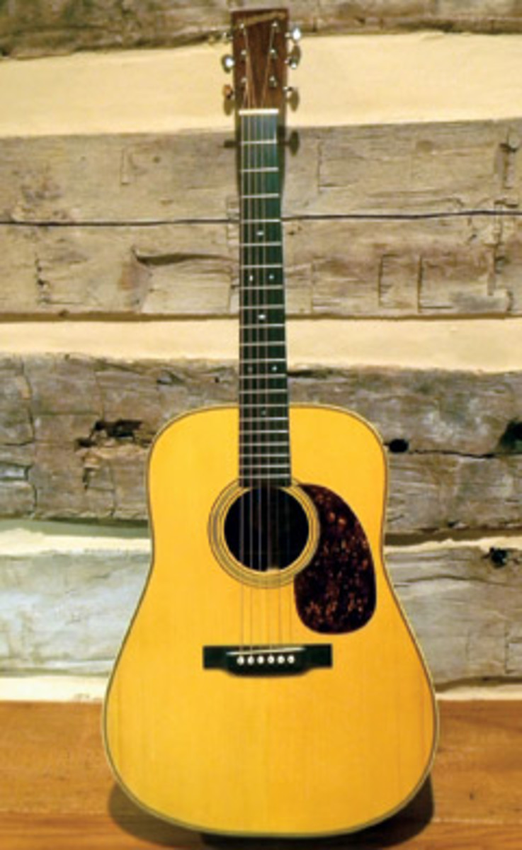 Mountainsong Instruments offers custom guitars and mandolins by Bill Lunstrum and Larry Cochran.