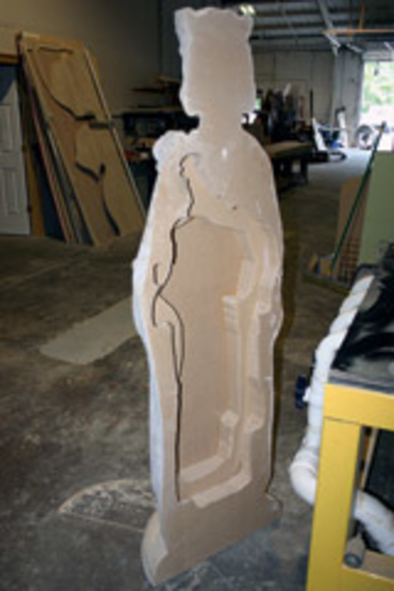 With an STL file and Aspire software, McGrew sliced 3" sections of the king before gluing them together.