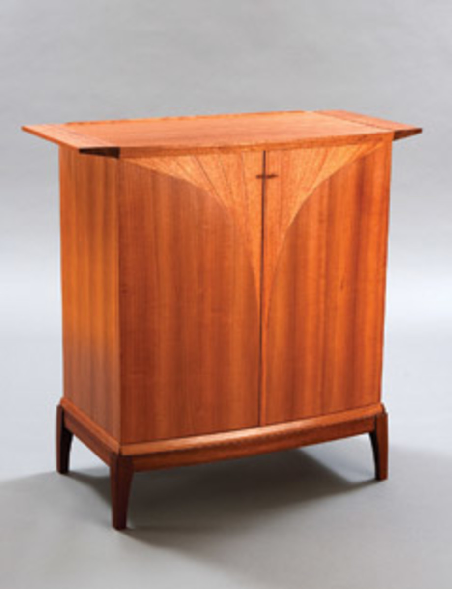 The Best in Show award at the 2010 Northern Woods Show went to Craig Johnson for his "Kwila Sideboard."