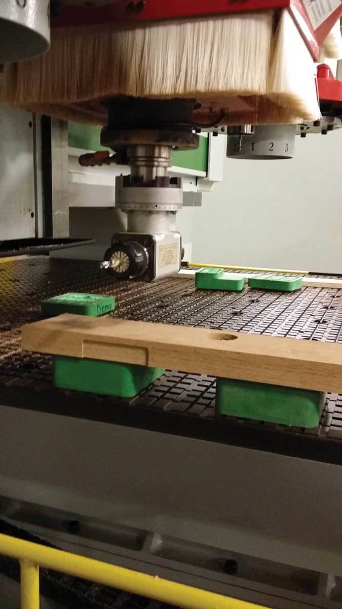 Aggregate heads can swivel and 
turn, expanding a CNC’s capabilities. 