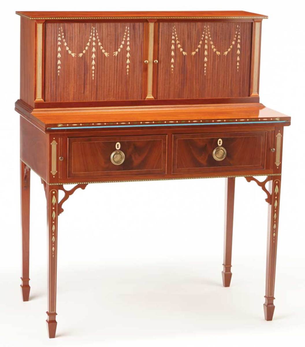 Stevenson’s Ladies Tambour Desk, in the Winterthur Museum’s collection, is a reproduction of John Seymour’s desk, circa 1793-1796.