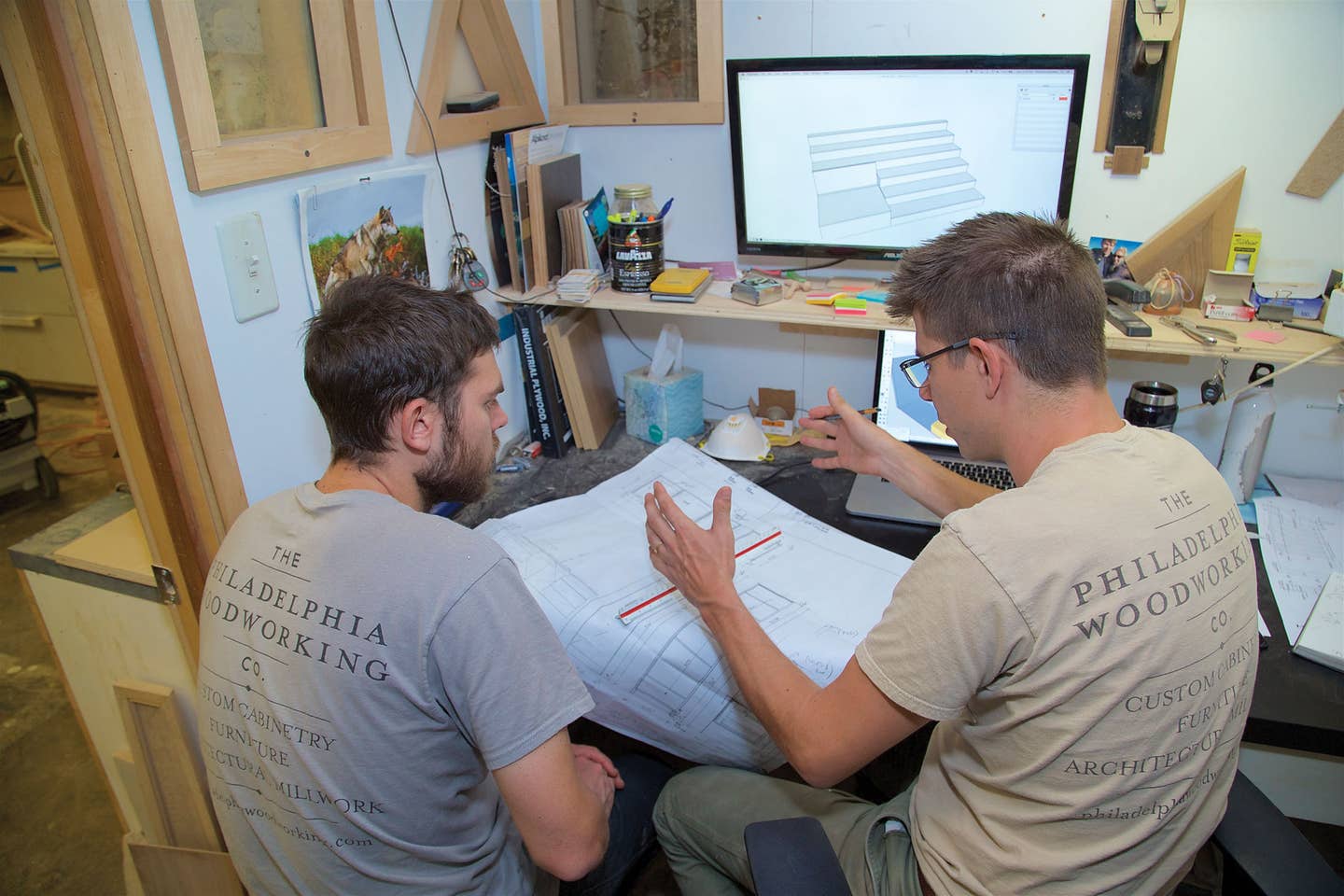 discussing-woodworking-plan.jpg