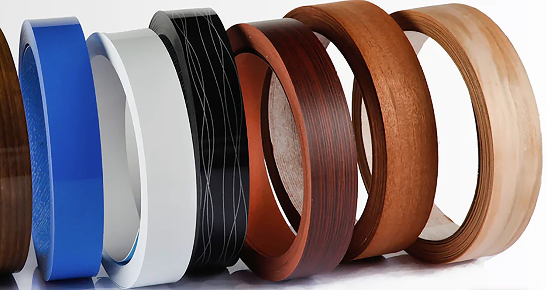 frama-tech-carries-more-than-forty-brands-of-edgebanding-in-thousands-of-colors.jpg